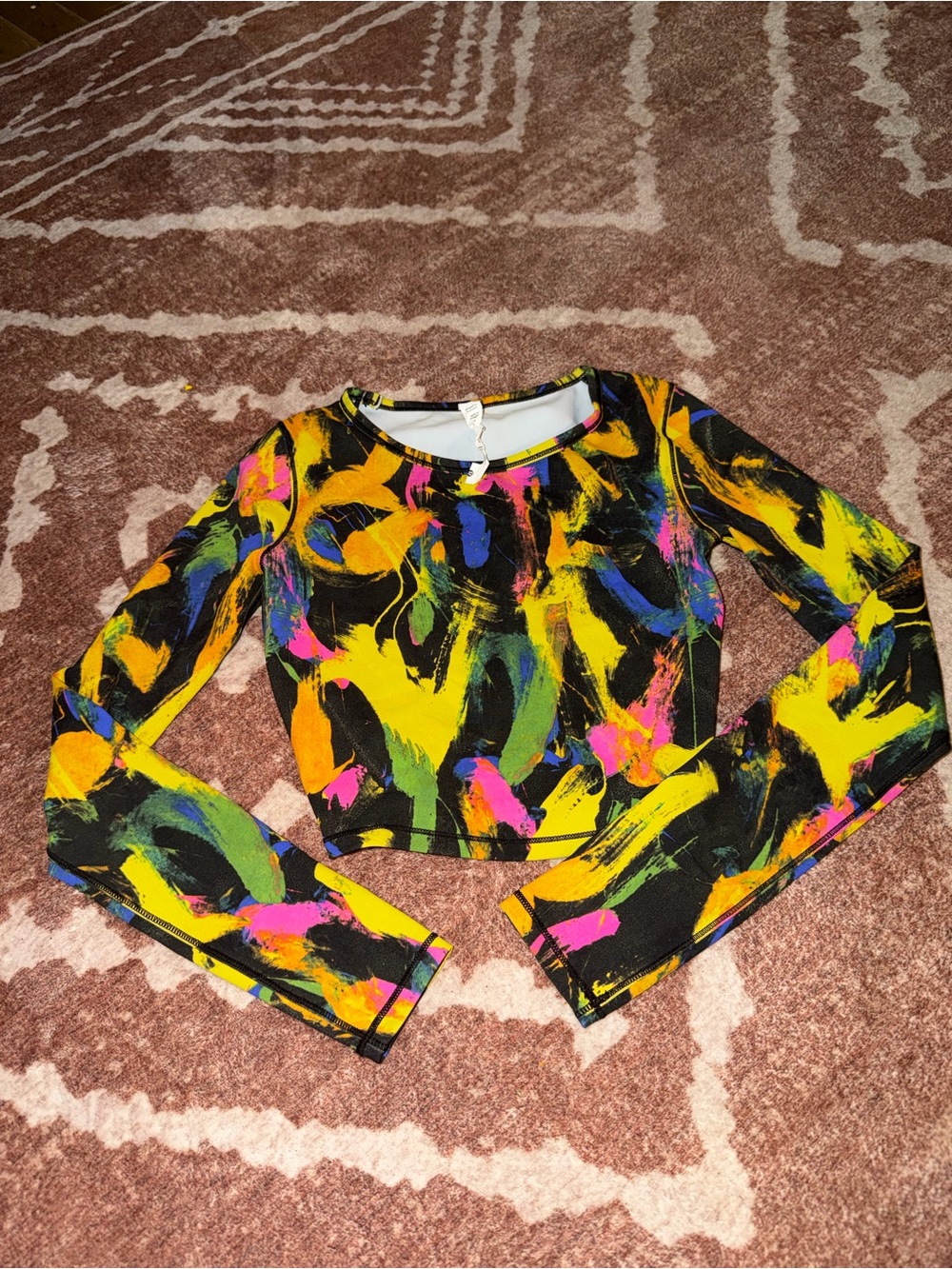 Long Sleeve Cropped Tee in Neon Brushstroke Print - Black/Yellow